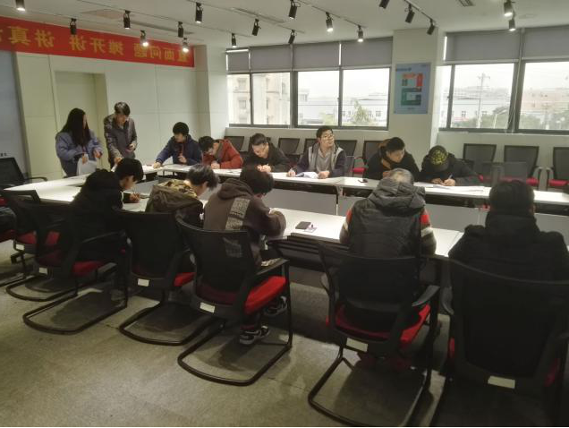 汽车维修专业学生赴企业进行跟岗实习活动