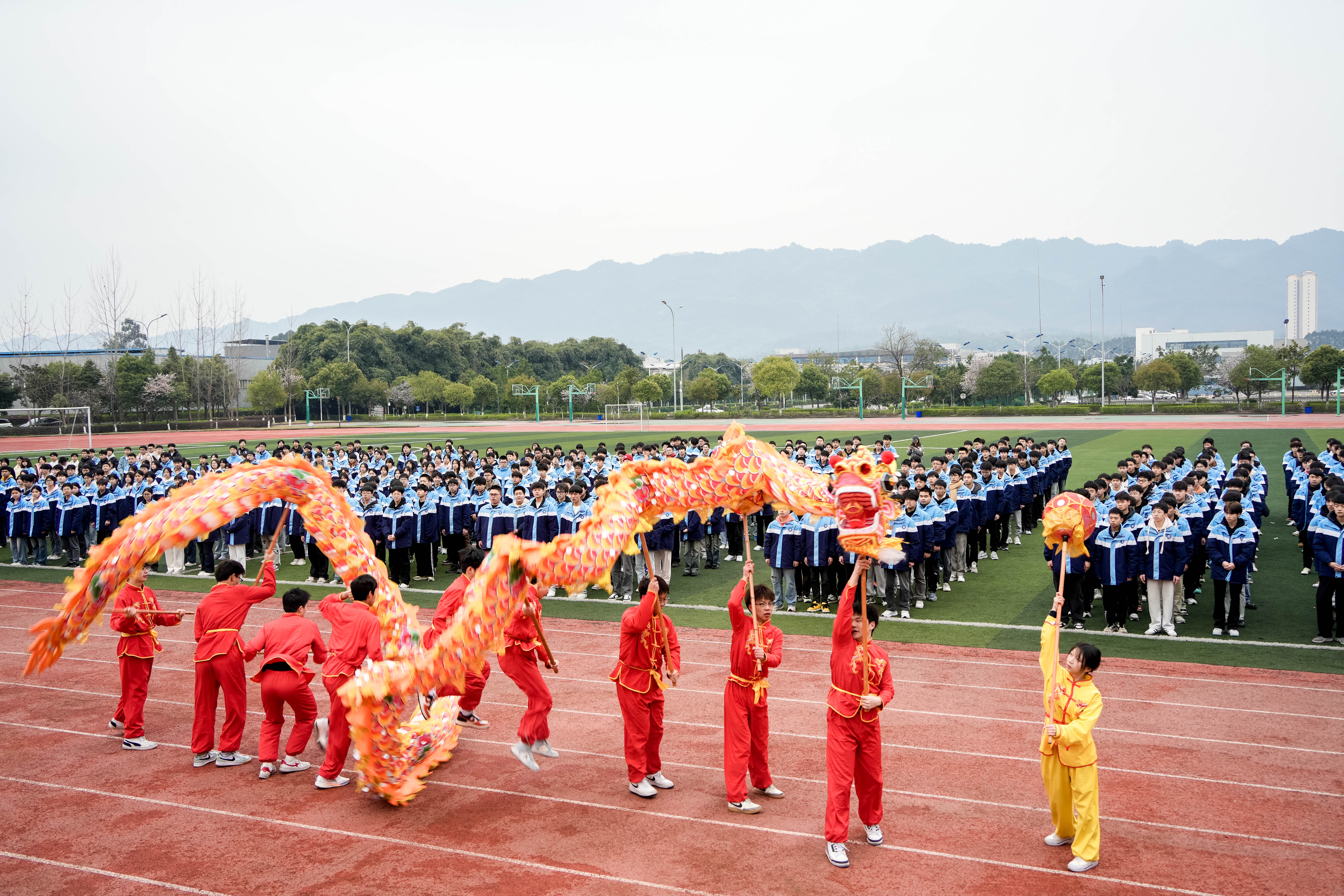 校企协同育英才 匠心筑梦启新程 2023级实习总结表彰大会圆满结束
