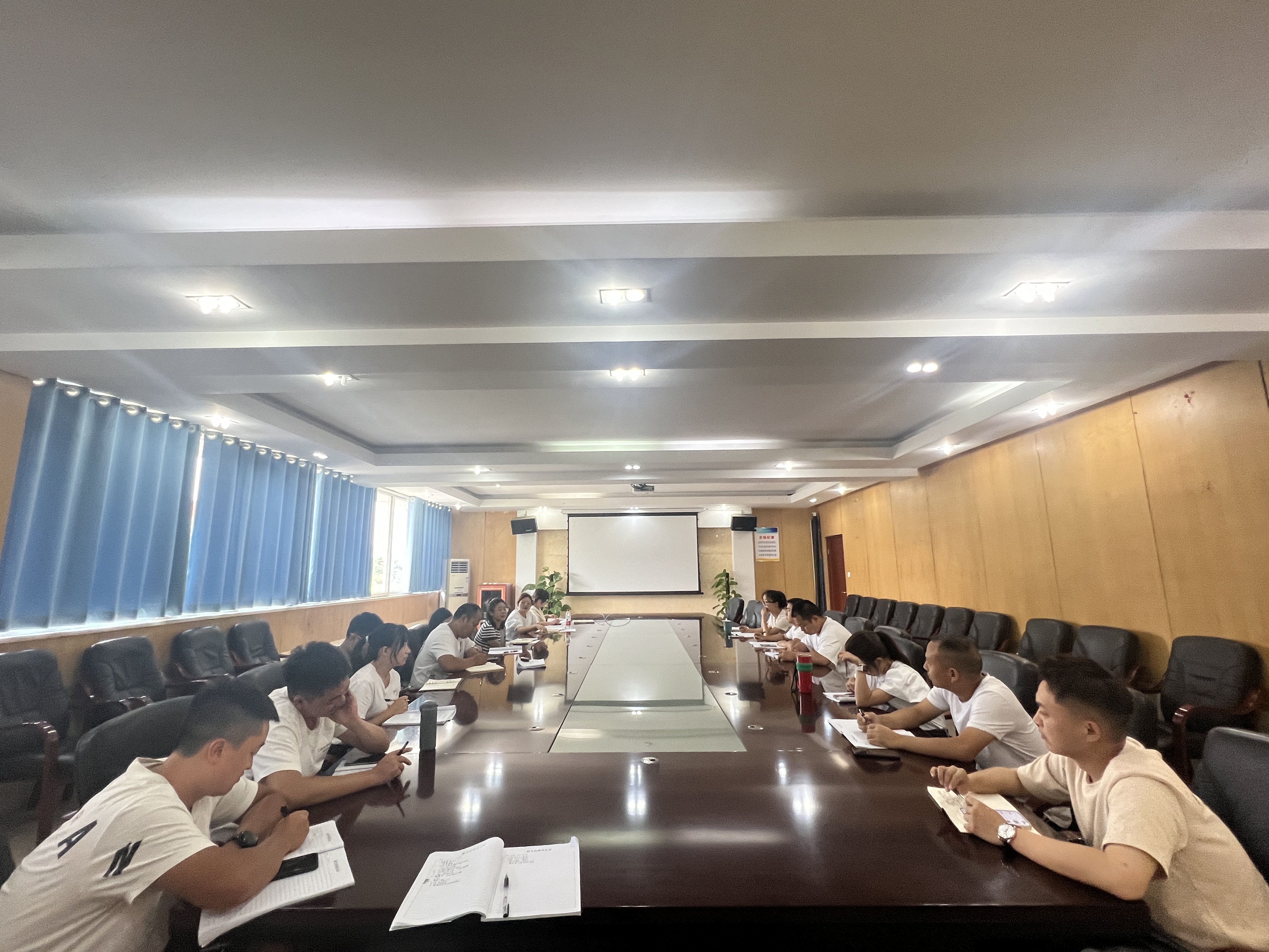 民法典宣传学习学生科室布置会