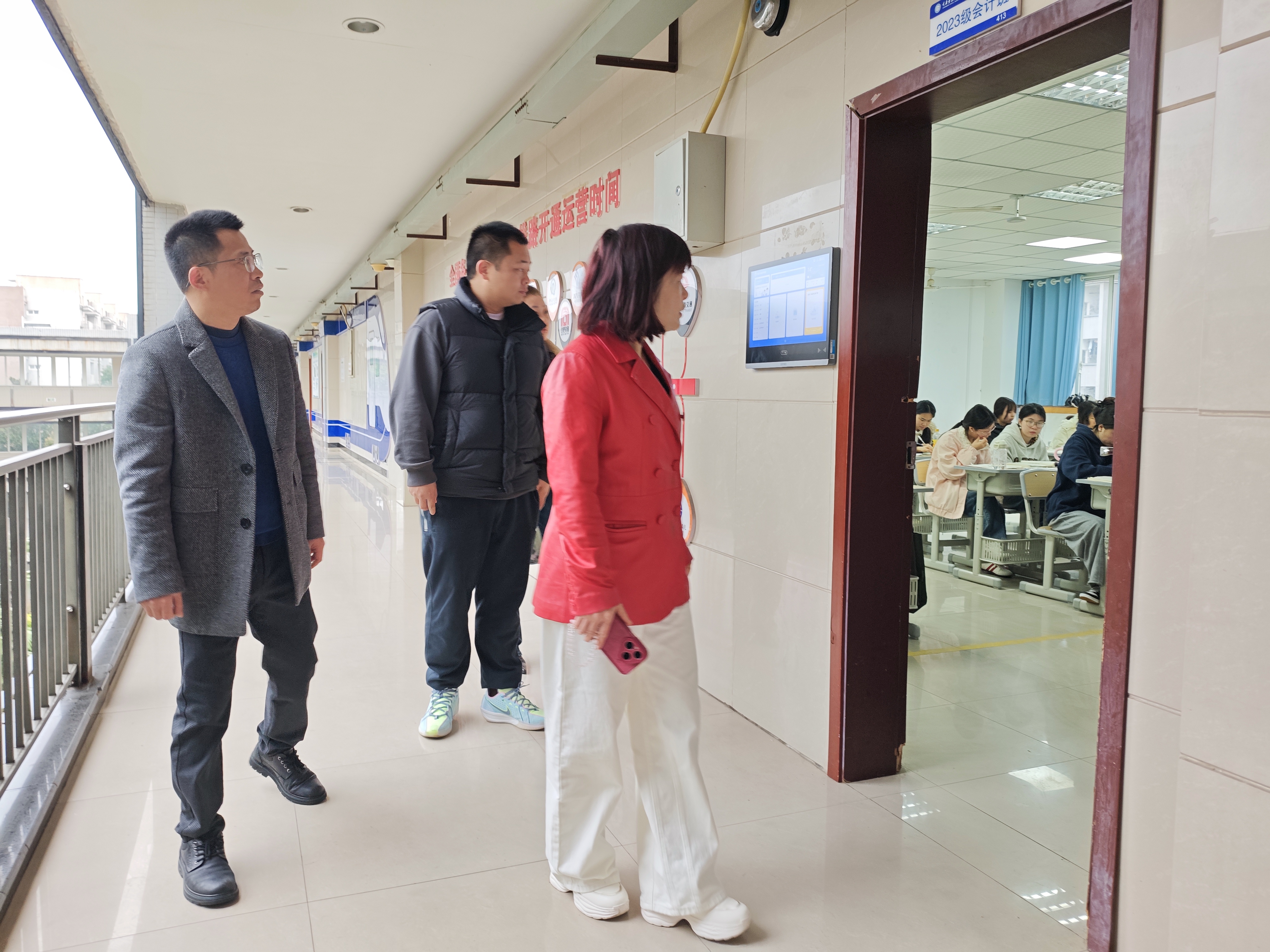 B25EB1A70EAA3EB8CC5C989F9BD18712